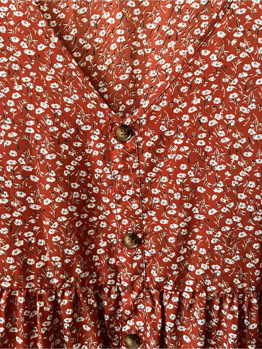 Emery Rose Shein Short Sleeve V-Neck Button Front Ditsy Floral Dress - Picture 2 of 9